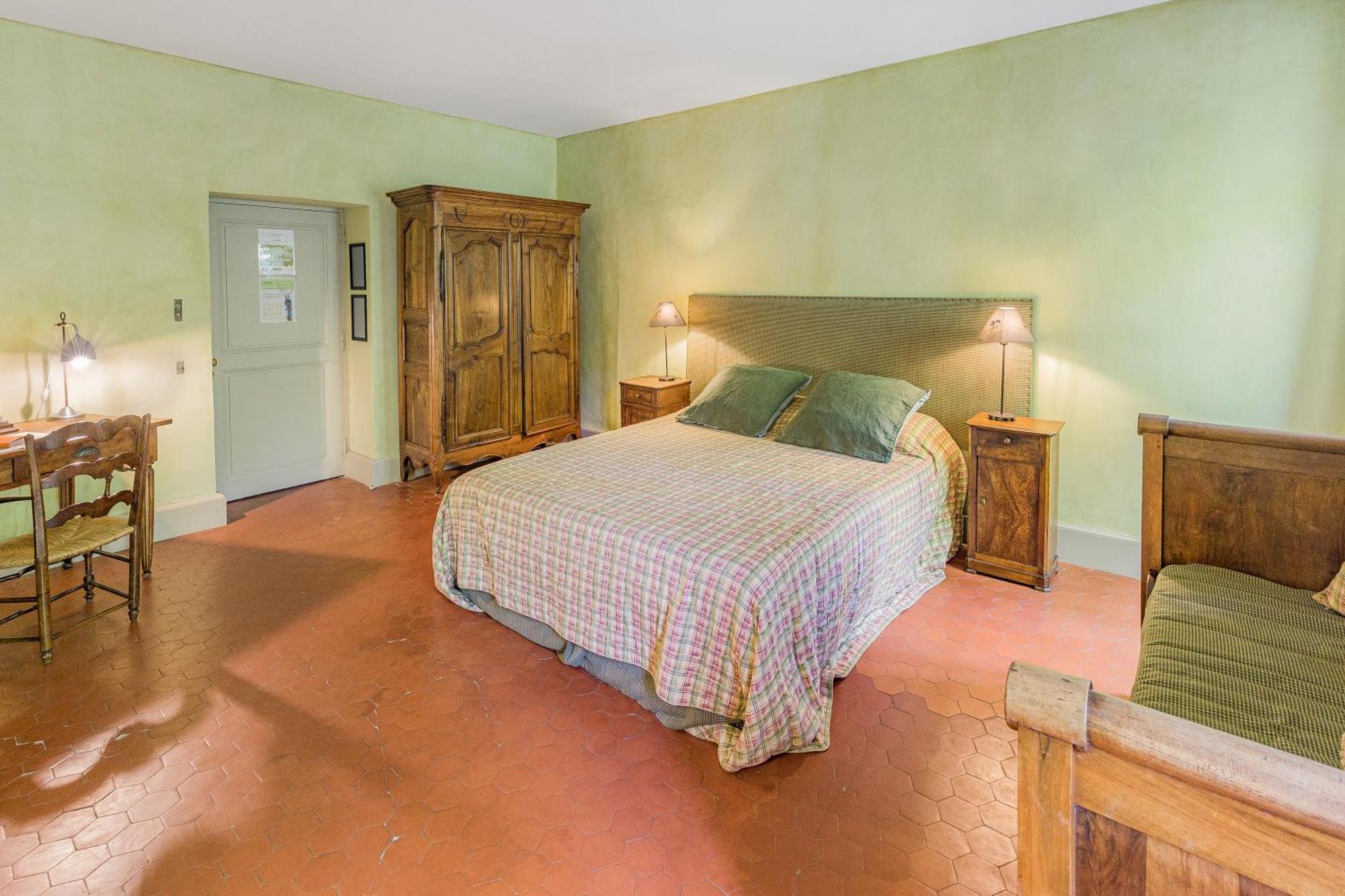 Chateau Mentone Masseboeuf Exterior photo
