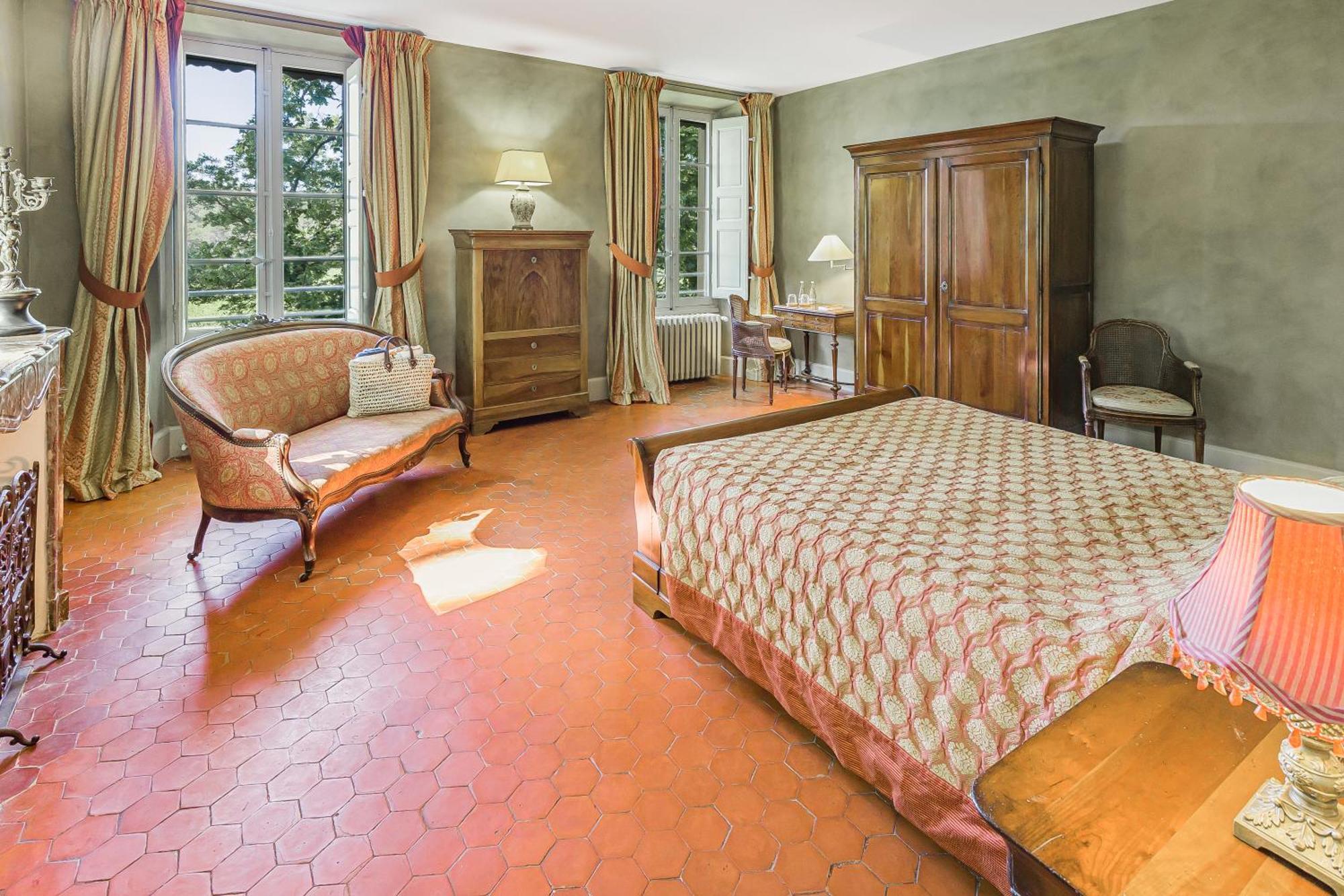Chateau Mentone Masseboeuf Exterior photo
