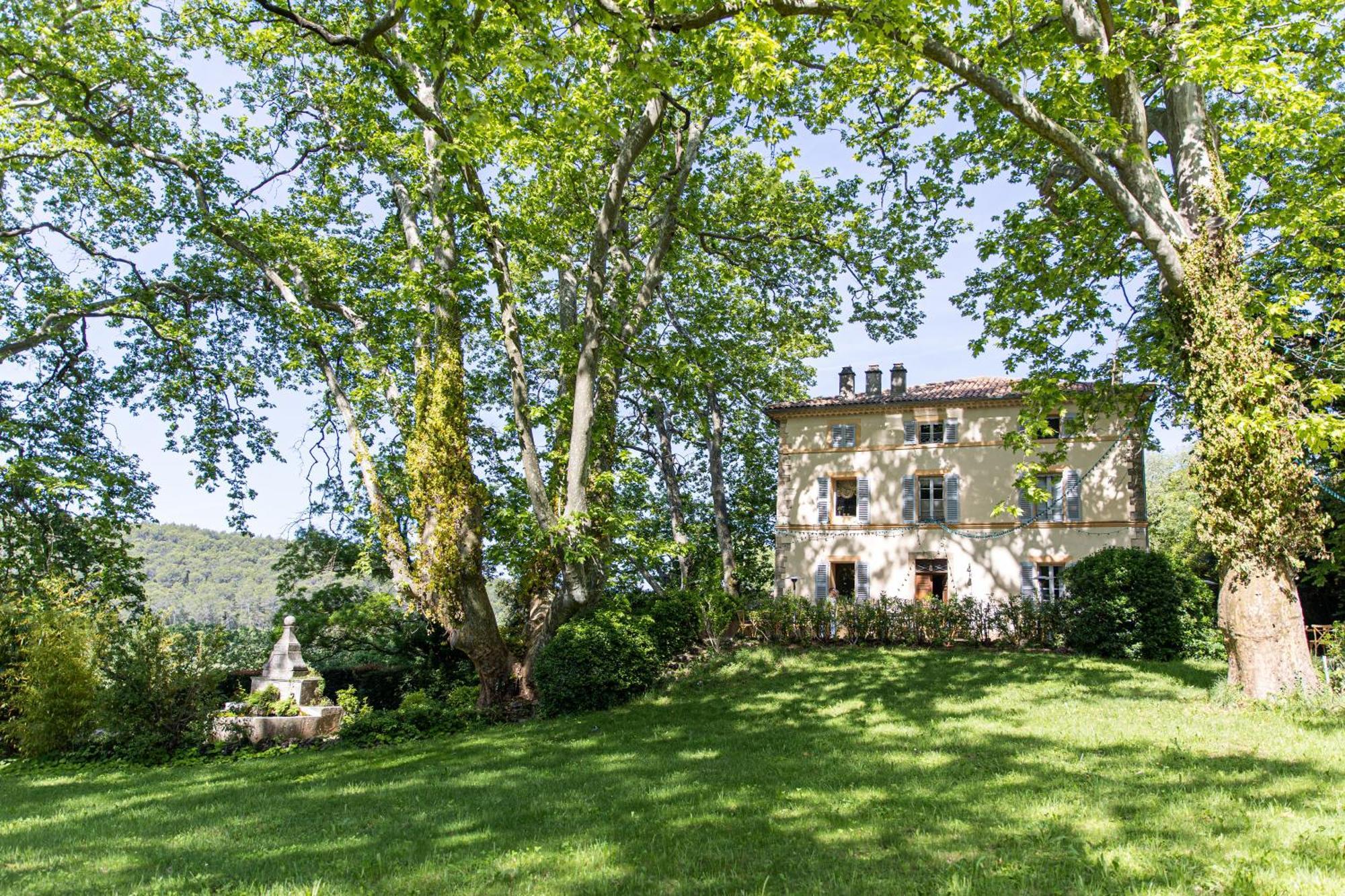Chateau Mentone Masseboeuf Exterior photo